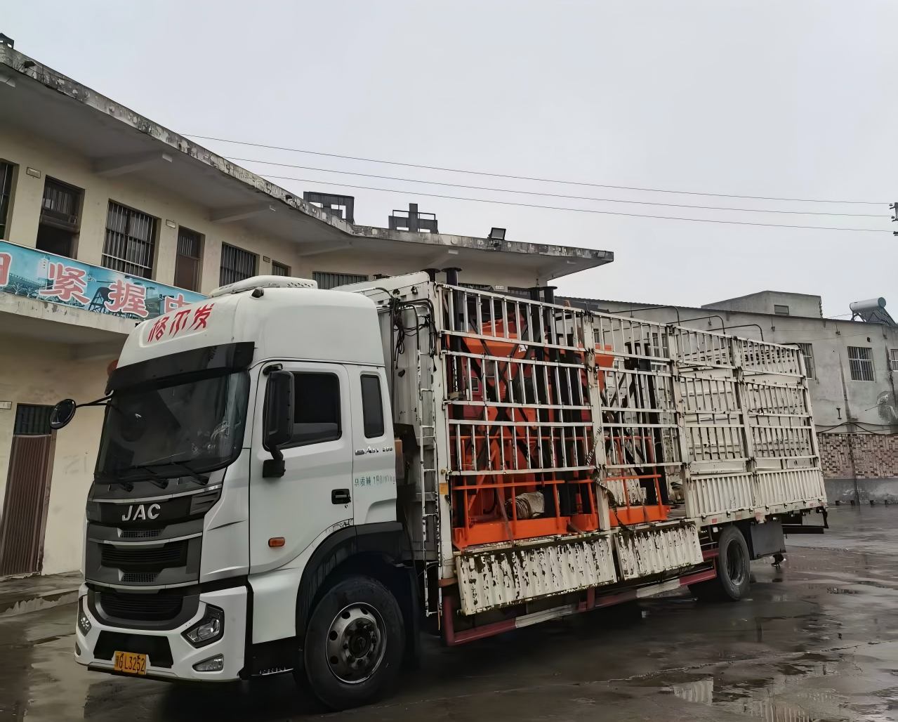 2台JS500搅拌机发往湖南